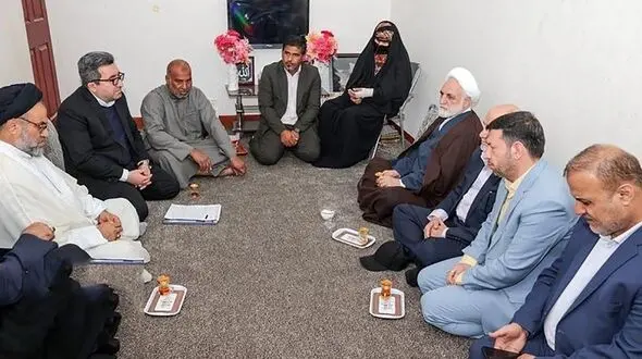 پس از ۳۲ سال مشکل اسناد اراضی ۲۶ هزار نفر در ۱۰ روستا و ۴ شهر منطقه عسلویه برطرف شد