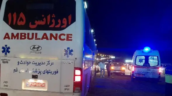 تصادف زنجیره‌ای در آزادراه قم - تهران ۱۰ مصدوم برجای گذاشت