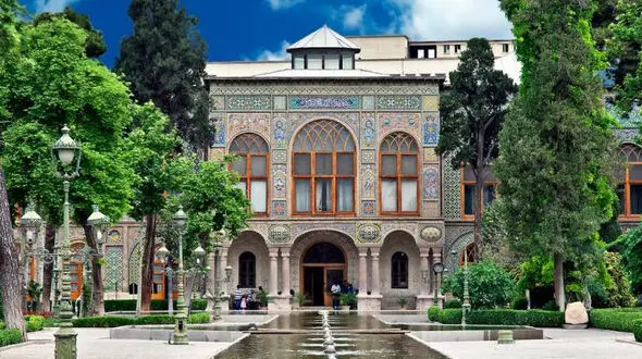نقاشی های کاخ گلستان به موزه لوور می روند 