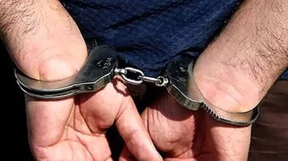 کشتن دختر نوجوان به خاطر بیرون رفتن با پسر غریبه / پدر در تهران محاکمه می شود