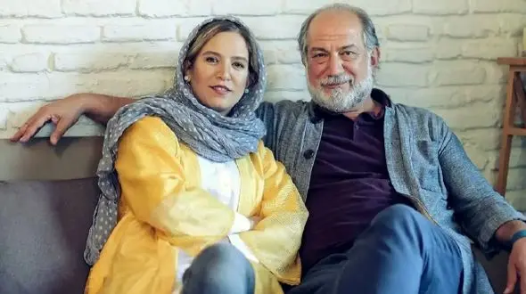 سفر در زمان/ آتیلا پسیانی در کودکی و در کنار پدر، مادر و مادربزرگ اش دهه 30