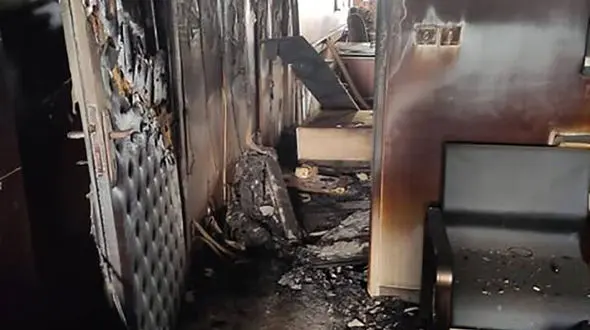 3 عکس از آتش‌سوزی مشکوک‬⁩ طرح جامع مالیاتی/ امحای ⁧‫اسناد محرمانه در میان بود؟ 