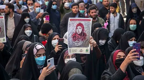 پیکر شهیده فاطمه اسدی ‌در امامزاده هاجره آرام گرفت