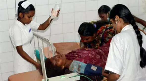 مرگ وحشتناک در بیمارستان / زن بیمار به جای آب اسید خورد  + عکس 