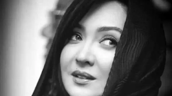 نیکی کریمی به همراه پدر , مادر , خواهر و خواهر زاده زیبای و اروپایی اش!