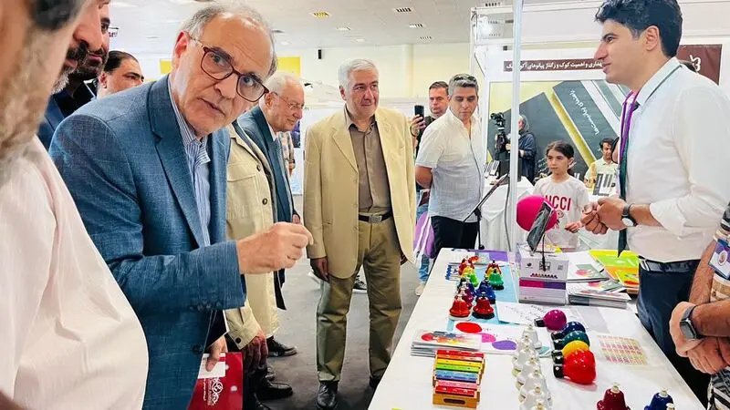 نمایشگاه کودک و نوجوان