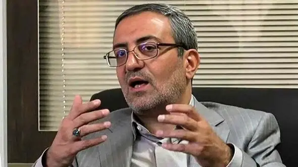 عباس پالیزدار با شکایت شاکی خصوصی و بر اساس حکم دادگاه دستگیر شد