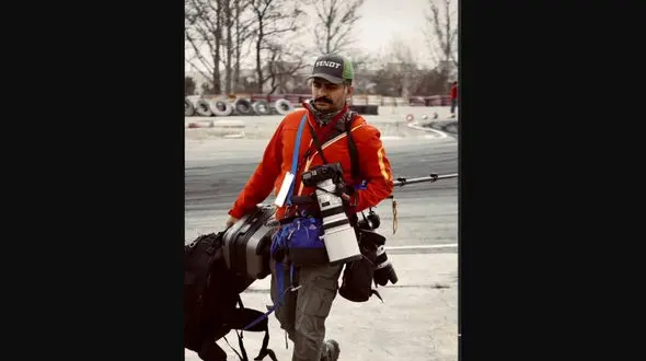 فیلم لحظه برخورد اتومبیل مسابقه با عکاس ورزشی
