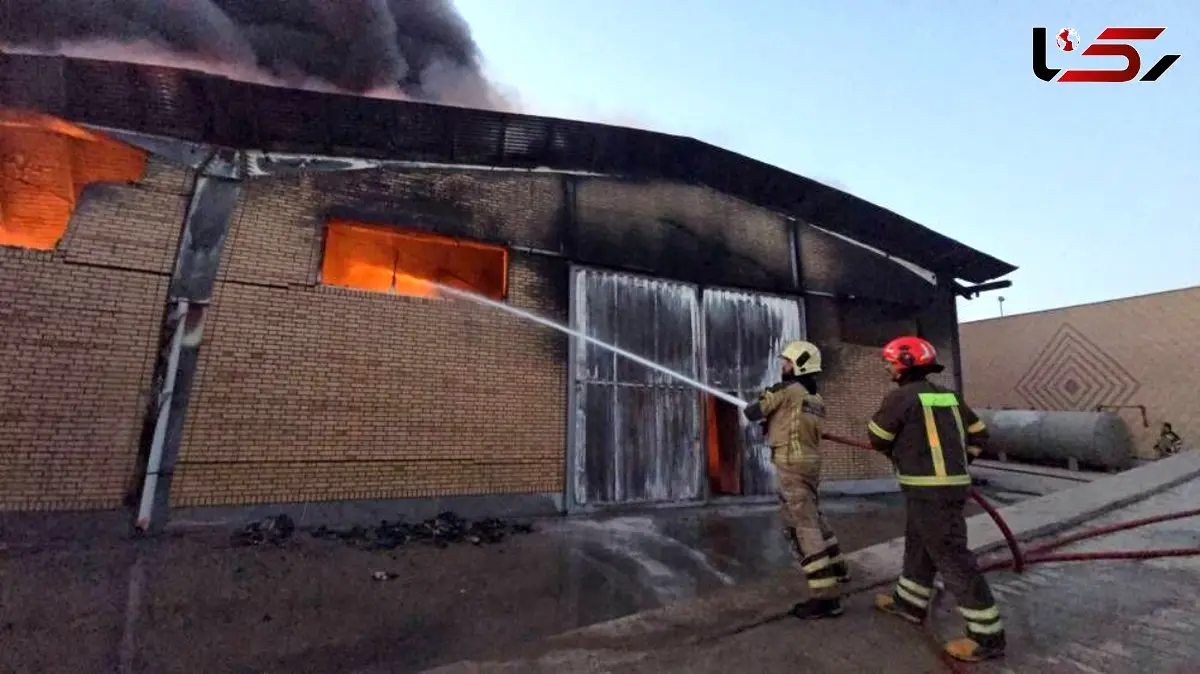 آتش سوزی در انبار سورتینگ مرکبات ساری/ تکذیب شایعه خرابکاری