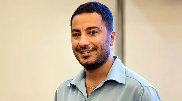  حواشی نوید محمدزاده نوید محمدزاده تمام موهایش سفید شد/نوید محمدزاده چه به روز خودش آورده است