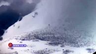 جنجال دیده شدن موجود 2.5 متری آدم نما در کوه های پوشیده از برف+ فیلم این موجود را ببینید
