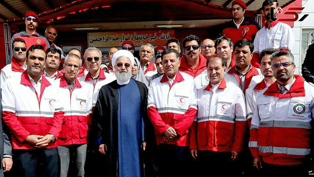 سلفی مسافران نوروزی با دکتر روحانی در چیتگر تهران + فیلم و عکس