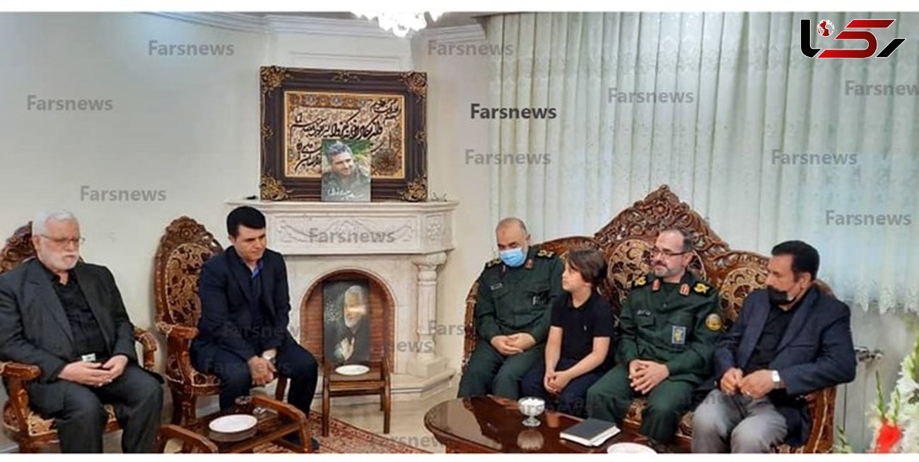  سردار سرلشکر سلامی با خانواده شهید «حسن صیادخدایی» دیدار کرد