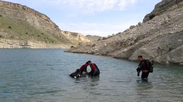 کشف جسد در عمق 5 متری آب های فصلی بوشهر + عکس 