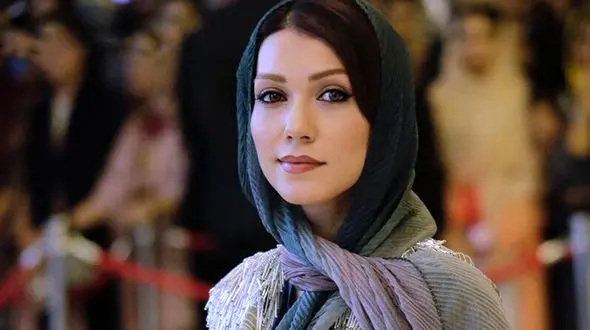 حجاب زیبا و جذاب شهرزاد کمال زاده با چادر مشکی ! / تفاوت را ببینید ! + بیوگرافی