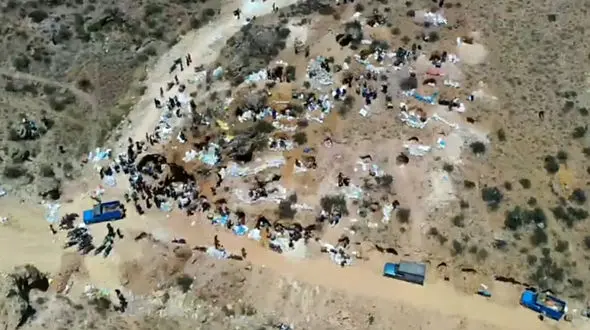 فیلم / سرازیر شدن جویندگان گنج به اهر ! / شب و روز دنبال گنج و طلا هستند !