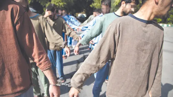 فرار دختر دانشجو تهرانی از خانه وحشت 7 شیطان