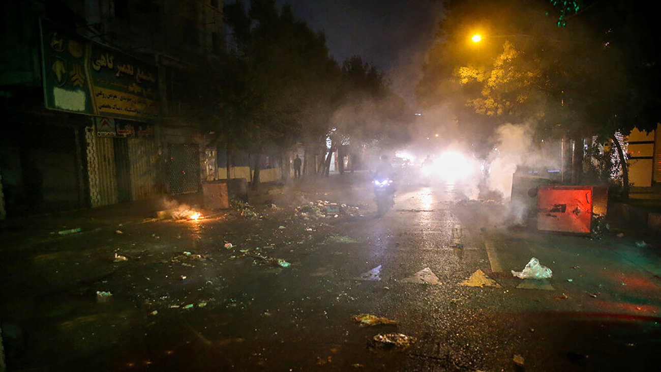 عکس های تکاندهنده جدید از تجمعات در تهران /  ببینید
