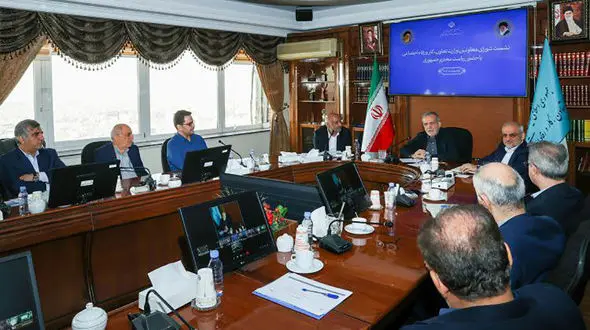 پزشکیان : بسیاری از مشکلات را می‌توان با مشارکت خود مردم حل کرد