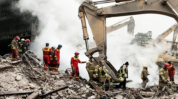 خیابان‌ها و معابر اطراف پلاسکو امروز شست‌وشو می‌شود