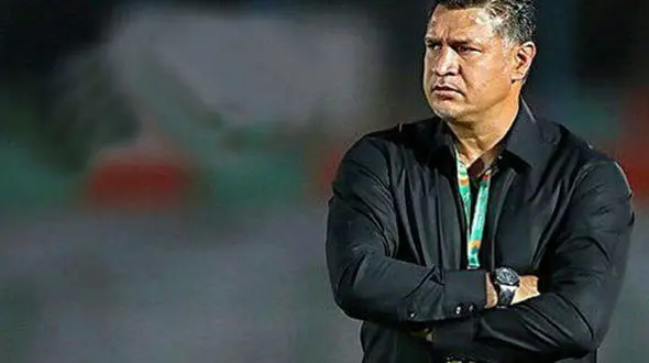 توقف بدهنگام شاگردان دایی