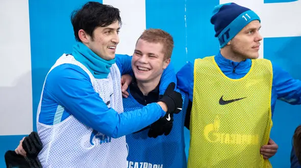  سردار آزمون و هم‌تیمی‌هایش میزبان بچه‌های بی‌سرپرست 