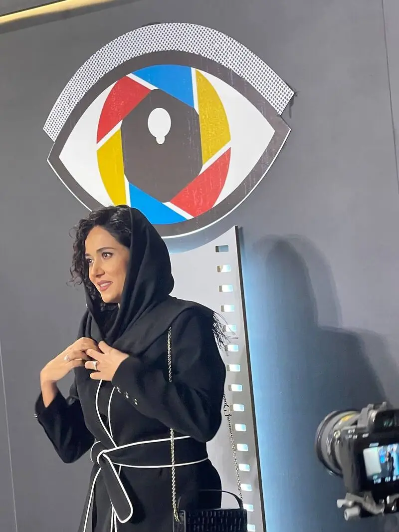 پریناز ایزدیار