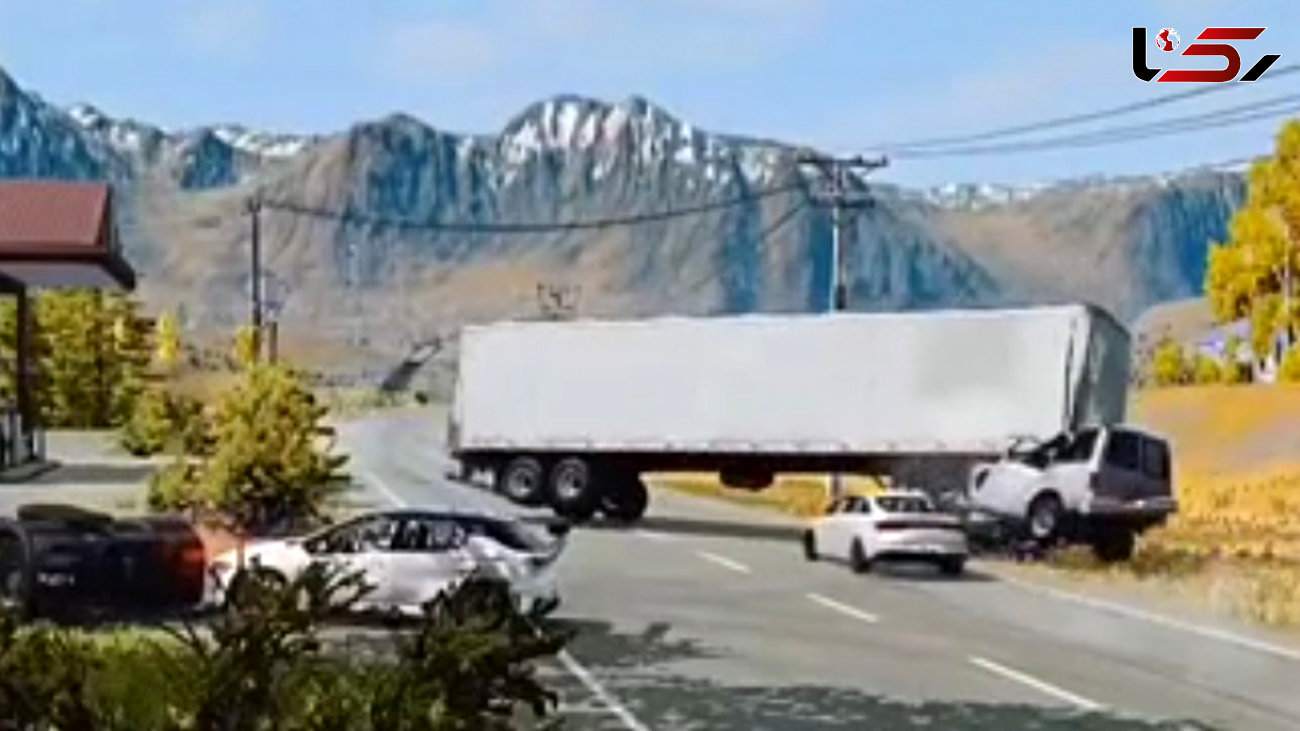 ببینید/خوش شانسی عجیب راننده سواری بعد از رد شدن از زیر کامیون