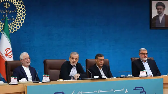 پزشکیان: در زمستان می توان برای صرفه جویی ادارات را ادغام یا تعطیل کرد 