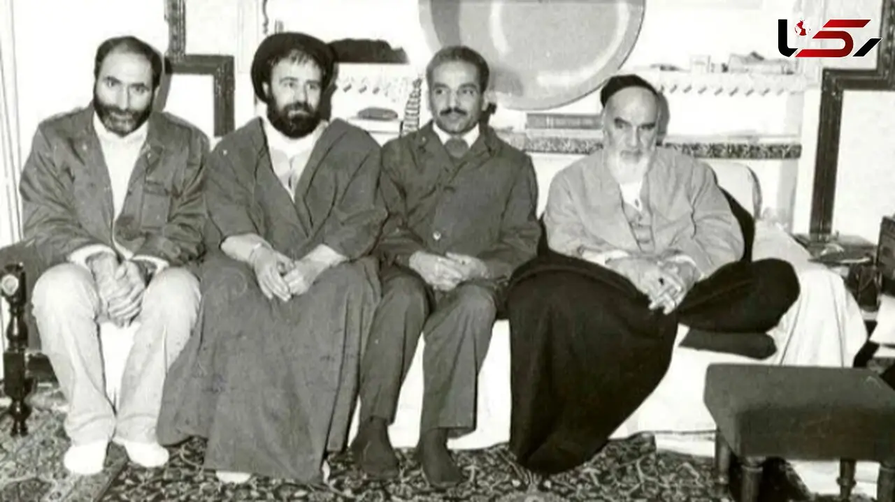 عکس / روزی که امام به شهید رجایی حکم ریاست جمهوری را تنفیذ کرد