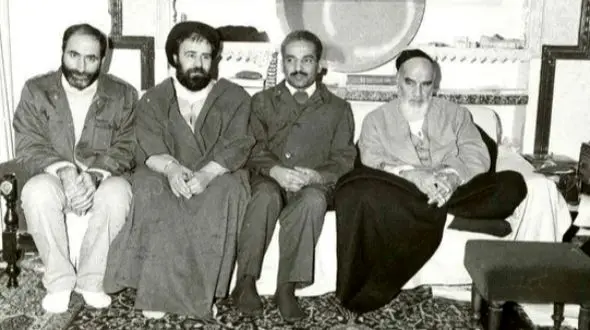 عکس / روزی که امام به شهید رجایی حکم ریاست جمهوری را تنفیذ کرد