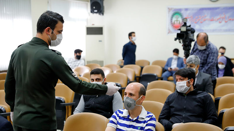 انجام معاملات کاغذی ارز در شبکه‌های مجازی و فعالیت متهمان به صورت شبکه توزیع در تهران