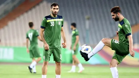 آقاسی بالاخره از بین پرسپولیس و استقلال انتخاب کرد