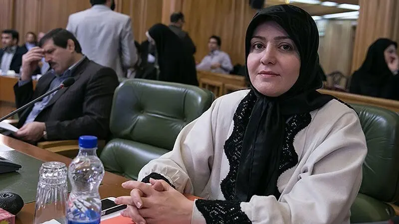 فاطمه دانشور