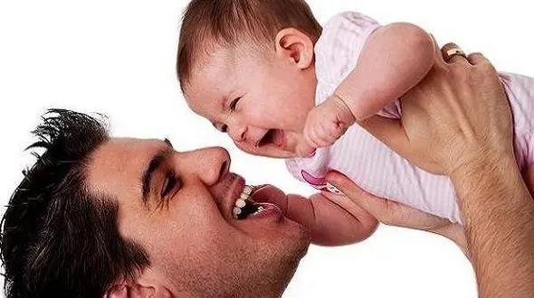 پدرها اگر کودک باهوش می خواهند با آن ها بازی کنند