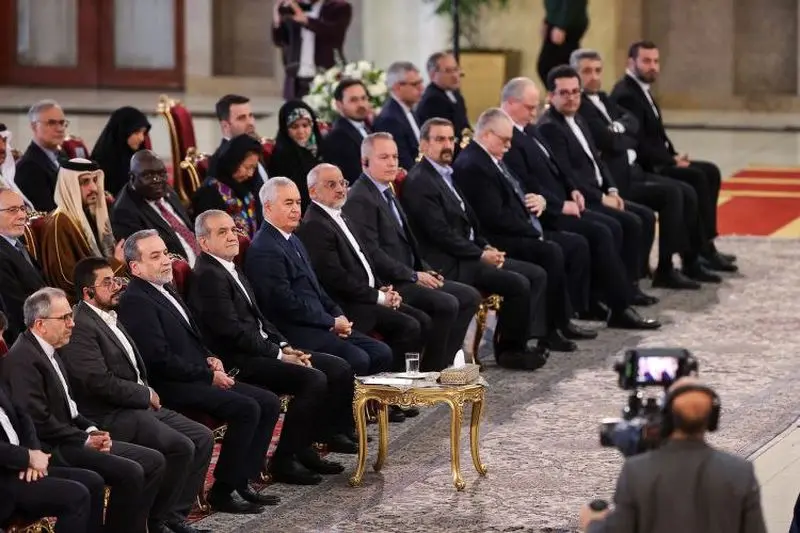 دکتر مسعود پزشکیان بعدازظهر امروز دوشنبه 20 بهمن 1404 در آیین رسمی روز ملی جمهوری اسلامی ایران «سلام سفرا» به مناسب چهل و هفتمین سالگرد پیروزی شکوهمند انقلاب اسلامی