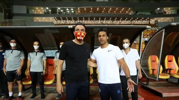 بدهی جواد نکونام ، فرهاد مجیدی و عارف غلامی به استقلال!