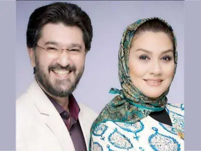 عکس ها / نگاهی به چیدمان باشکوه خانه  امیرحسین مدرس با سلیقه زن دومش / از گرامافون و شاه نشین تا پاراوان سنتی، دکوری های برنجی، تابلو فرش نفیس، صندقچه جواهرات وپرده های خوشرنگ