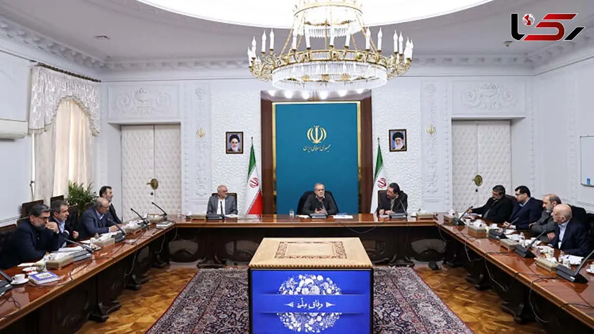 پزشکیان: رویکرد دولت سهیم کردن صنعتگران و تولیدکنندگان در تصمیم‌ گیری‌ ها است