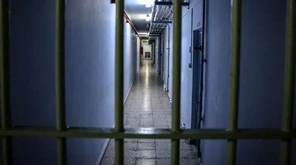 مرگ جوان 19 ساله در زندان گلستان / شکنجه توسط افسر نگهبان صحت دارد؟