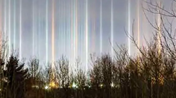 صحنه ای عجیب در آسمان مردم را وحشت زده کرد+ عکس