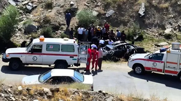 سقوط مرگبار ون در جاده هراز / 6 زن و یک مرد کشته شدند