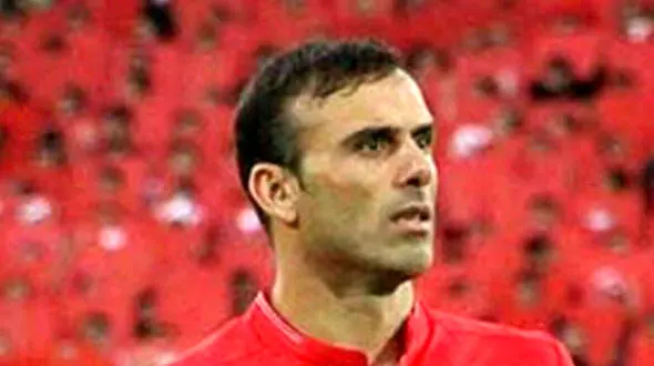 حمله اراذل و اوباش به کاپیتان پرسپولیس در قائمشهر