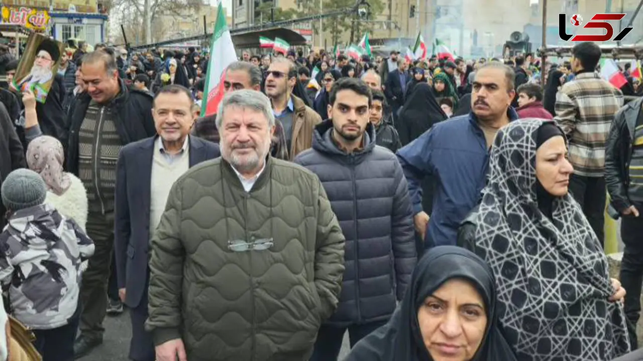 عهد مردم با انقلاب چنان استوار است که فشار دشمنان و مشکلات اقتصادی نمی‌تواند آن را تضعیف کند
