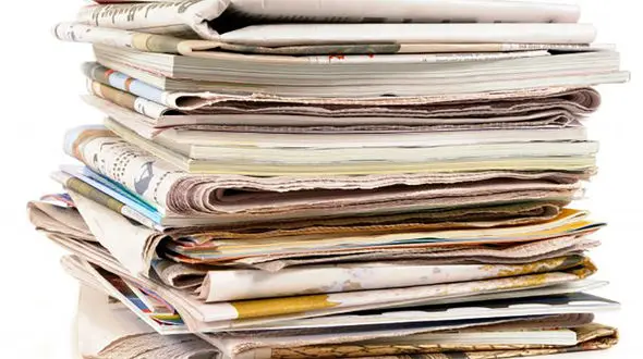 عناوین روزنامه های امروز سه شنبه 26 اسفند / 4 سردار 