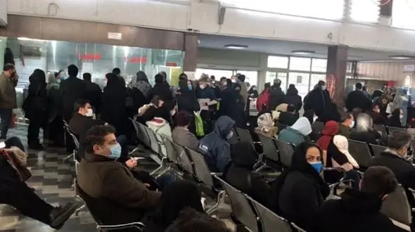 وضعیت داروخانه های تهران بحرانی است + عکس