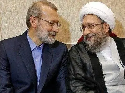 عکس ها / نگاهی به  خانه پدری برادران لاریجانی روسای قوه قضائیه و مقننه سابق / از درهای چوبی نوستالژی تا 