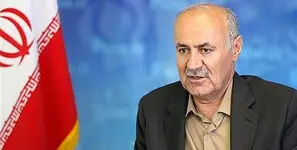 شریفی‌مقدم: پرستار ایرانی ۹۷ درصد کمتر از همتای خارجی درآمد دارد/  پرستاران پایین‌ترین حقوق کارکنان دولت را دریافت می‌کنند / پرستار مملکت راننده تاکسی اینترنتی شده/ باندبازی و تعارض منافع عامل نارضایتی پرستاران است