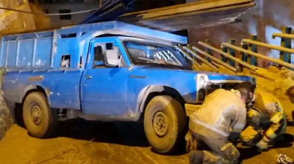 این نیسان پر از میلگرد خیابانی در تهران را به وحشت انداخت ! + فیلم 