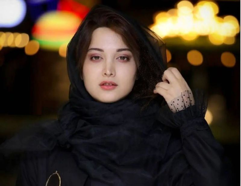روشنک گرامی